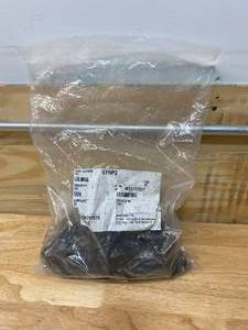 lot 25 image: GRAINGER APPROVED Cylindrical, Metric Socket Head Cap Screw, M16-2.00, Steel, Alloy Steel, Black Oxide (package of 25)
