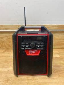 lot 46 image: MILWAUKEE M18 Lithium-Ion Cordless Jobsite RadioCharger