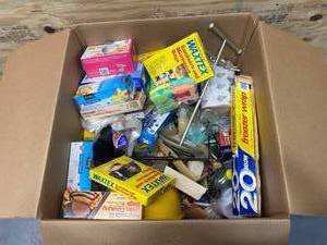 lot 88 image: Lot of Kitchen Related Items