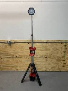 lot 59 image: MILWAUKEE M18 18-Volt Lithium-Ion Cordless Rocket Dual Power Tower Light (Tool-Only)