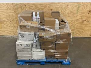 lot 58 image: Pallet of Various Cleaning ProductsHand Sanitizing Soap etc...