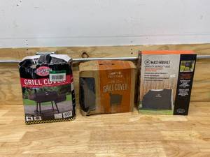 lot 73 image: Lot of 3 Grill Covers