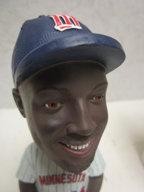 lot 455 image: KIRBY PUCKETT MINNESOTA TWINS NATIONAL BASEBALL HALL OF FAME BOBBLEHEAD