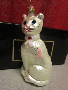 lot 389 image: CHRISTOPHER RADKO KITTY CARES PEDIATRIC CANCER DESIGN GLASS ORNAMENT