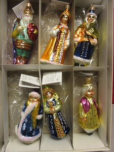 lot 357 image: CHRISTOPHER RADCO LIMITED EDITION RUSSIAN RHAPSODY LE HOLIDAY ORNAMENTS
