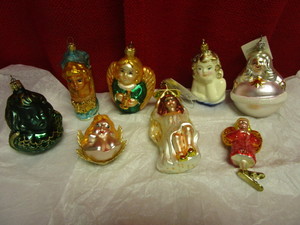 lot 401 image: RADKO-LIKE ANGEL THEMED GLASS CHRISTMAS ORNAMENTS