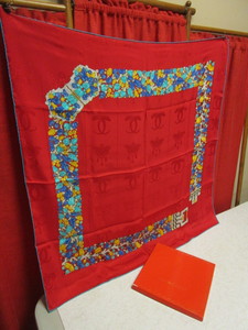 lot 435 image: VINTAGE CARTIER 100% SILK SCARF, MADE IN ITALY, W CARTIER BOX