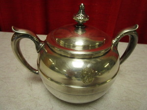 lot 438 image: TIFFANY AND CO. SILVER SOLDERED SUGAR BOWL