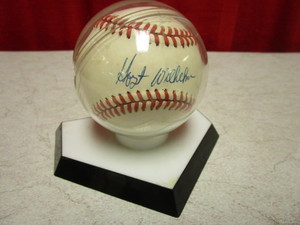 lot 451 image: HOYT WILHELM AUTOGRAPHED AUTHENTIC NATIONAL LEAGUE RAWLINGS BASEBALL WDISPLAY STAND