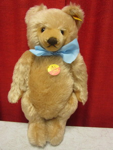 lot 469 image: VINTAGE STEIFF ORIGINAL TEDDY BEAR, GENUINE MOHAIR, MADE IN WESTERN GERMANY, 41201