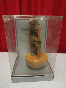 lot 477 image: VINTAGE STEIFF MUSEUM COLLECTION STEHAUFBAR LTD. ED.