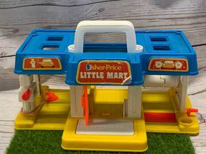 Fisher Price Little People Little Marked Car Wash Gas Station