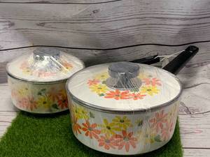 Vintage Ecko �Country Garden Daisy� Enamel Pots from Italy
