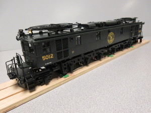 BRASS SUNSET MODELS O-SCALE GREAT NORTHERN Y-1 ELECTRIC LOCOMOTIVE WUNFINISHED DISPLAY BOARD
