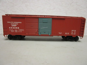 CROWN DULUTH, WINNIPEG, & PACIFIC DOUBLE-DOOR BOXCAR, 2 RAIL, W ORIGINAL BOX