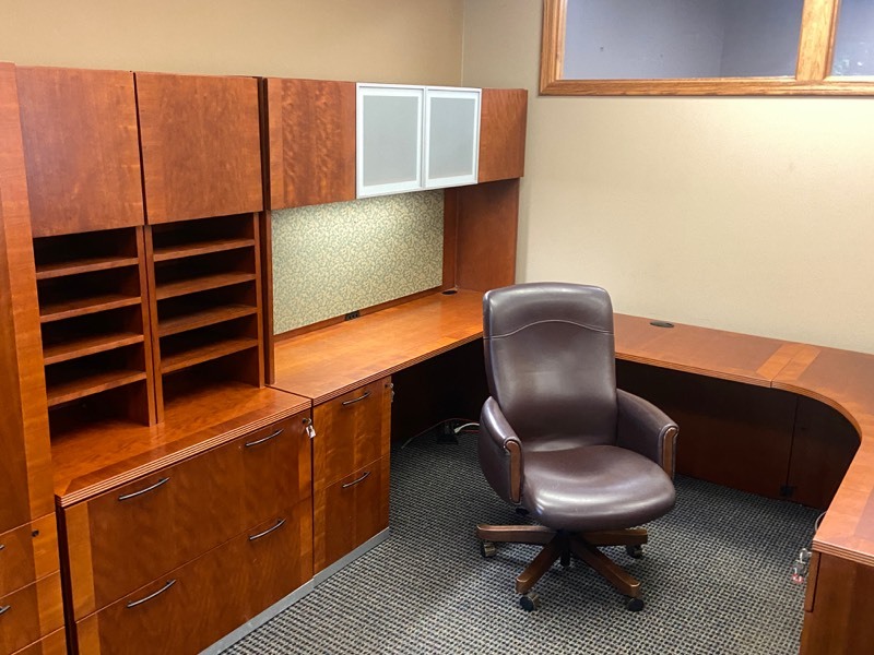 Executive Office Furnishings & More Liquidation KBID