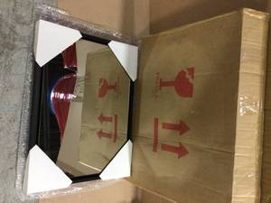 Medium Rectangle Black Modern Mirror (24 in. H x 18 in. W) Customer Returns See Pictures
