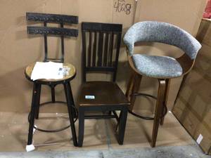 MIX LOT OF BAR STOOL Customer Returns See Pictures