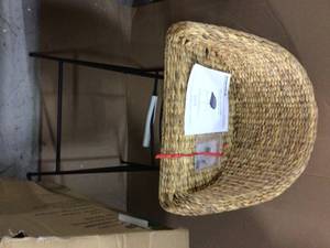 StyleWell Black Metal Bar Stool with Back and Natural Seat (21.42 in. W x 38.25 in. H) Customer Returns See Pictures