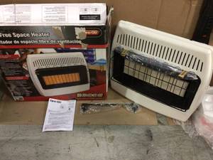 30,000 BTU Natural Gas Infrared Natural Gas Wall Heater by Dyna-Glo Customer Returns See Pictures