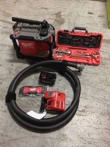 M18 FUEL Cordless Drain Cleaning Sewer Sectional Machine Kit with 78 in. Cable with Attachments by Milwaukee Customer Returns See Pictures