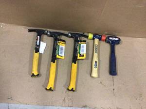 MIX LOT ESTWING &amp DEWALT HAMMERS Customer Returns See Pictures