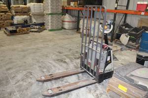 WP 3000 Series Electric Pallet Truck