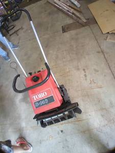 Toro S-140 16 path Gas Snow blower...