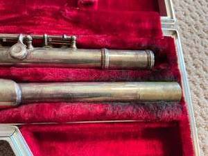lot 105 image: Vintage Armstrong Flute in Original Case