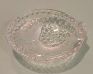lot 36 image: Lalique Crystal Fish Plate