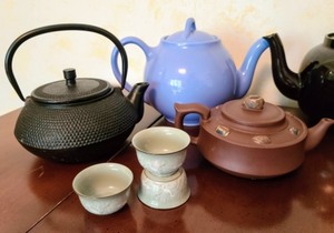 lot 74 image: Teapots and Sake Cups