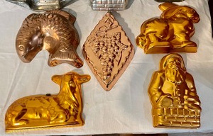 8 Decorative Molds