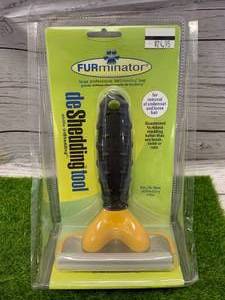 lot 3 image: Cat  Dog  Deshedding Tool