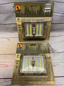 lot 7 image: Lot of 2 Night Lights Batteries Included
