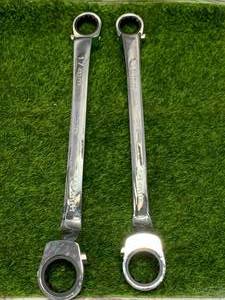 lot 52 image: SK Tools Two Piece Offset Spline Wrench Set 16, 17, 18, 19MM