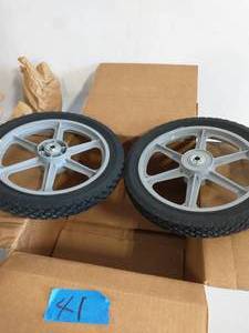 lot 41 image: 2   14IN WHEELS