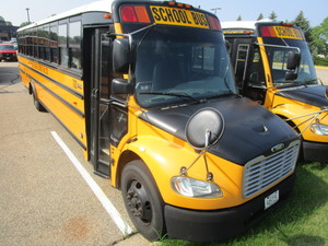 lot 702 image: THOMAS 77 PASSENGER  SCHOOL BUS