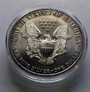 1995 AMERICAN SILVER EAGLE 1 TROY OZ. .999 FINE SILVER IN AIRTITE