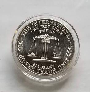 1 TROY OZ. .999 FINE SILVER VINTAGE LET FREEDOM RING TRADE UNIT IN AIRTITE