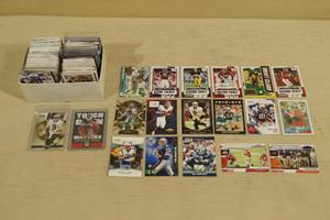 lot 76 image: Football Cards - Some 80s and 90s, Inserts