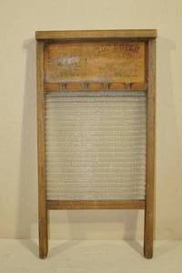 lot 58 image: Antique Glass Surface Washboard