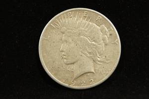lot 4 image: 1922-S Peace Silver Dollar Coin