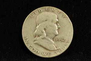 lot 8 image: 1952-S Franklin Silver Half Dollar Coin