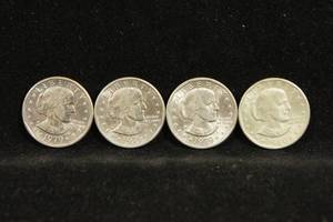 lot 19 image: 4 Susan B Anthony Dollar Coins