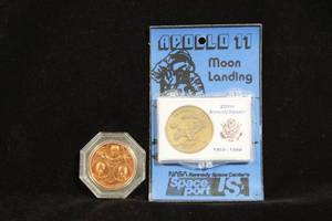lot 38 image: 2 Apollo 11 Commemorative Medallions