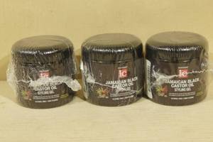 lot 131 image: Fantasia Jamaican Black Castor Oil Styling Gel