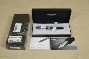 lot 126 image: Platinum #3776 Century Fountain Pen