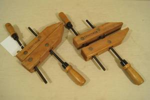 lot 144 image: Craftsman 10 Wood Screw Type Clamps