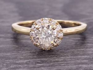 Exquisite 1.00 Carat Diamond Halo Ring in 14k Yellow Gold