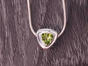 Karibou Designer Trillion Cut Peridot Silver Necklace